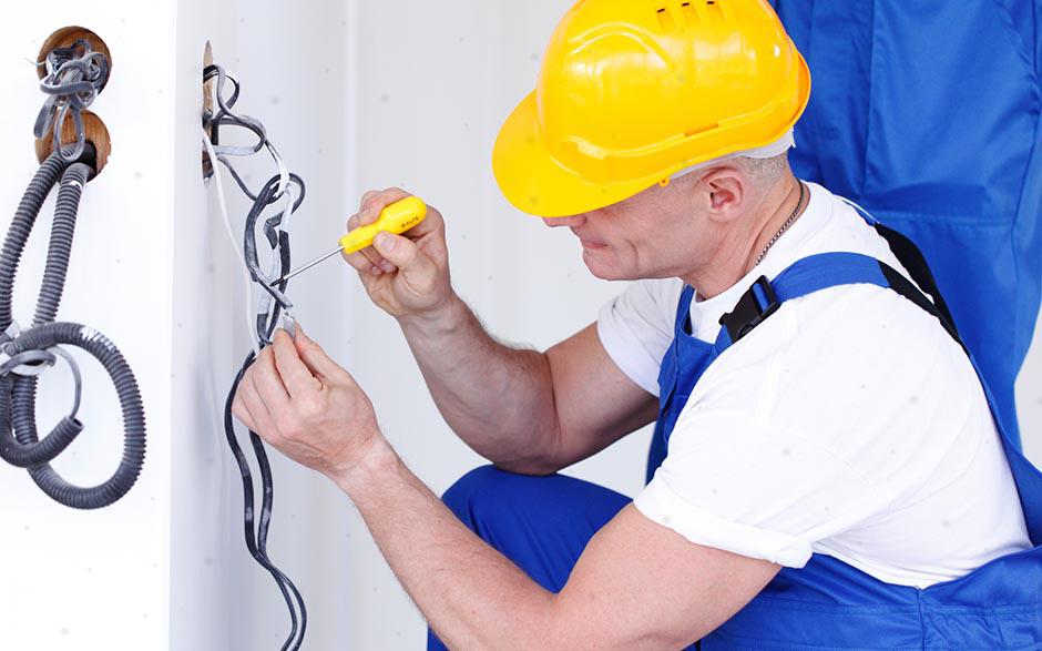 électricien dans le bâtiment Paris 7